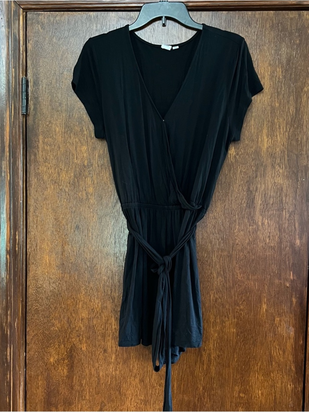 GAP Black Short-Sleeve Shorts Romper with Tie Waist